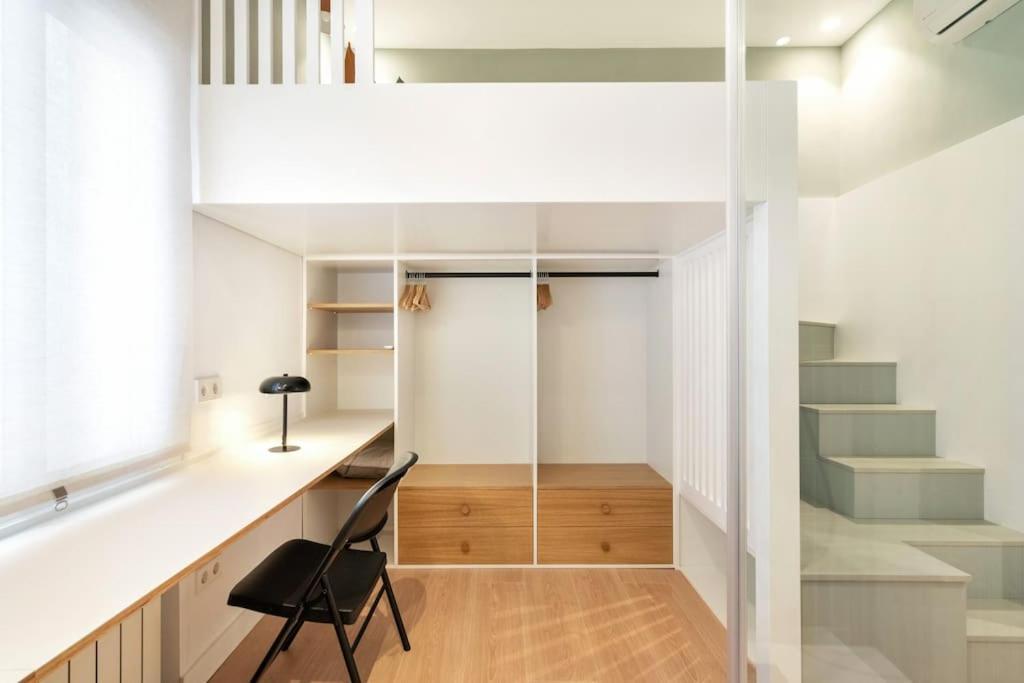 Apartamento Chueca Fuencarral - 5 Bdrms 5 Baths 12 Pax Madrid