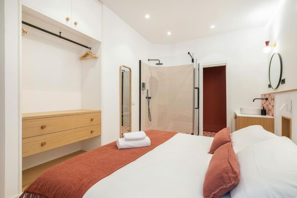 Apartamento Chueca Fuencarral - 5 Bdrms 5 Baths 12 Pax *