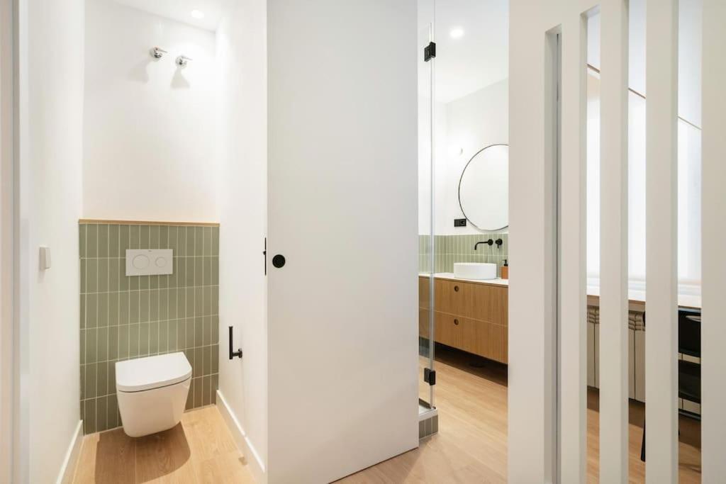 Chueca Fuencarral - 5 Bdrms 5 Baths 12 Pax Madrid